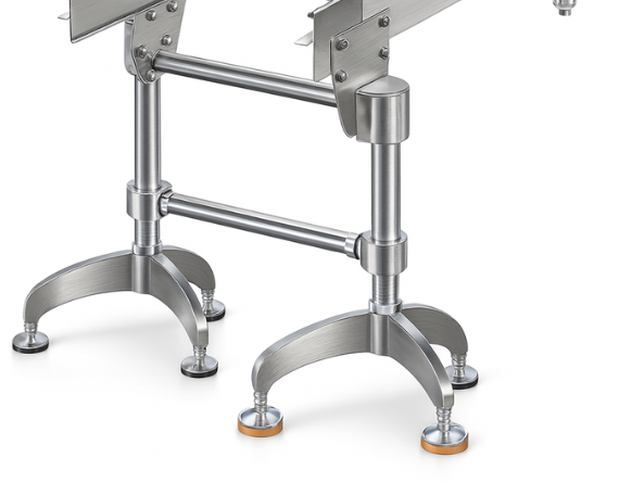 Adjustable leveling feet