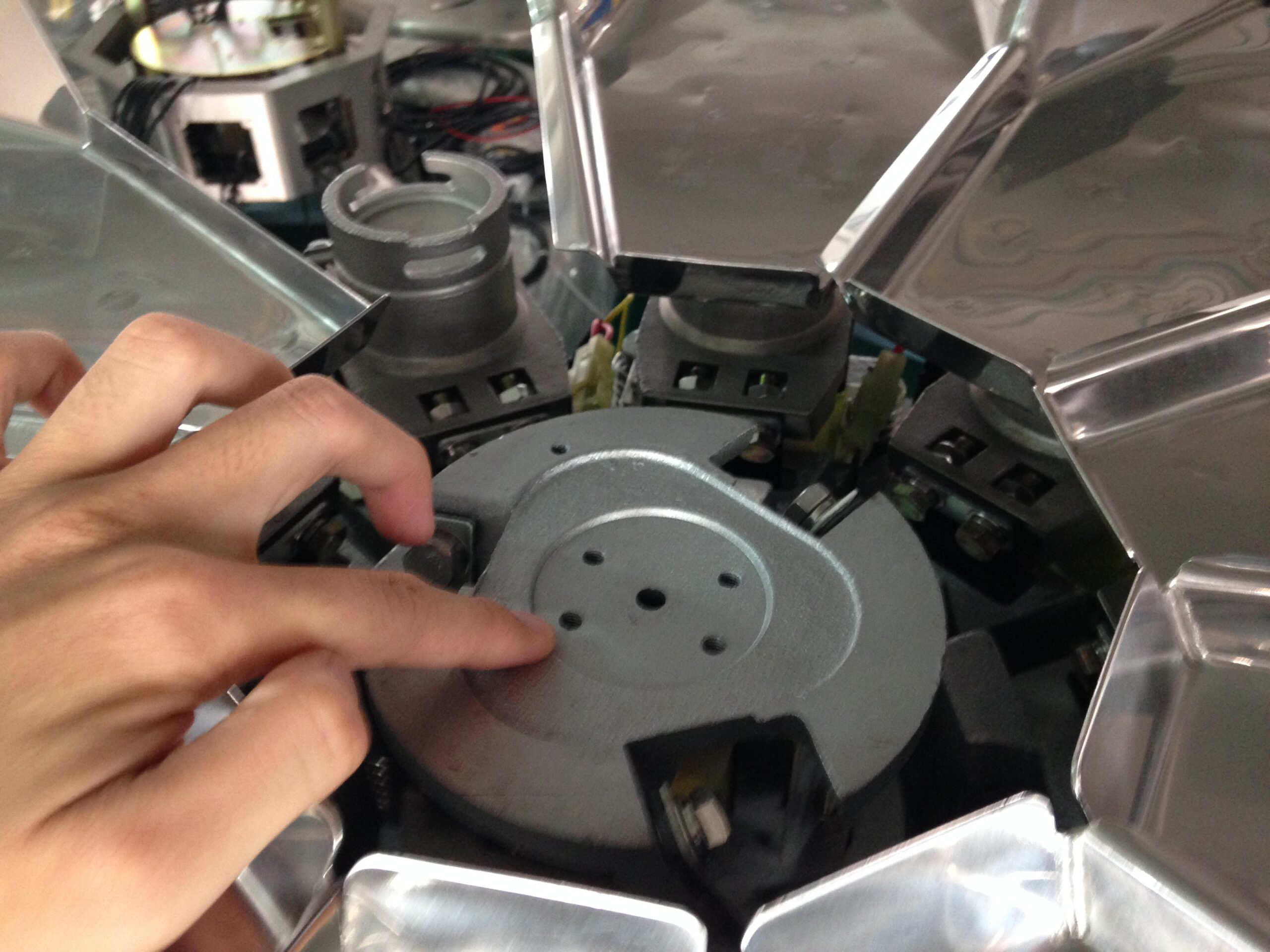 load cell in main feeder 